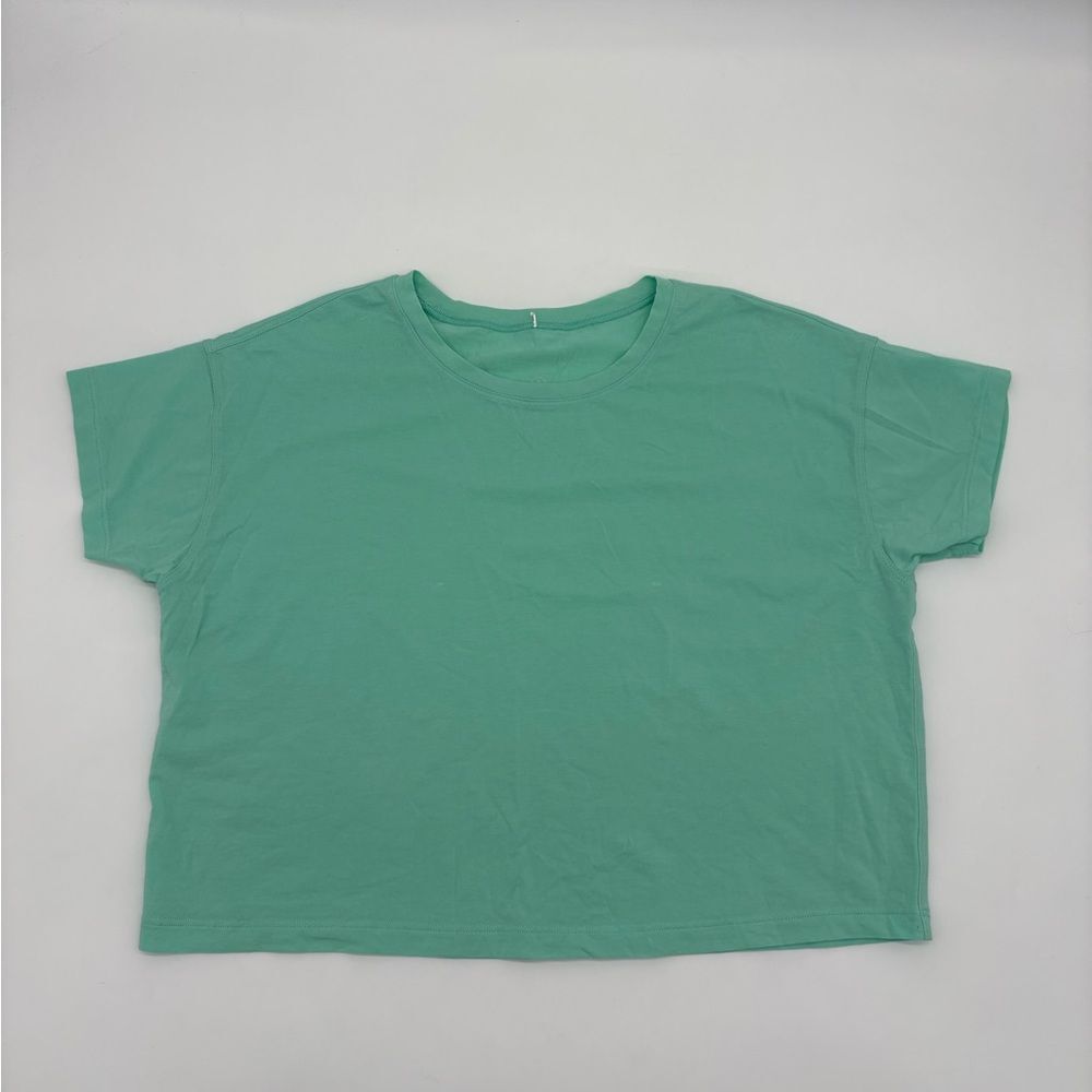 Lululemon Cropped Tee